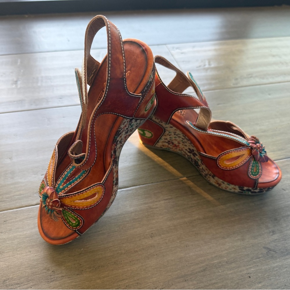 L'Artiste by Spring Step Women's Colorful Platform Sandals - Picture 2 of 4
